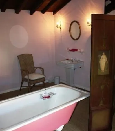 Chateau De Gargas Couette-café