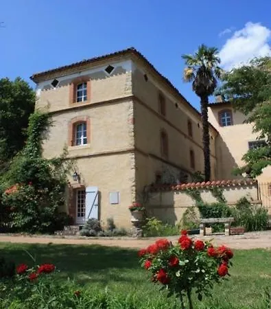 Chateau De Gargas Couette-café *