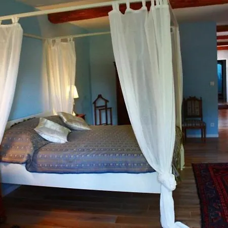 Chateau De Gargas Couette-café